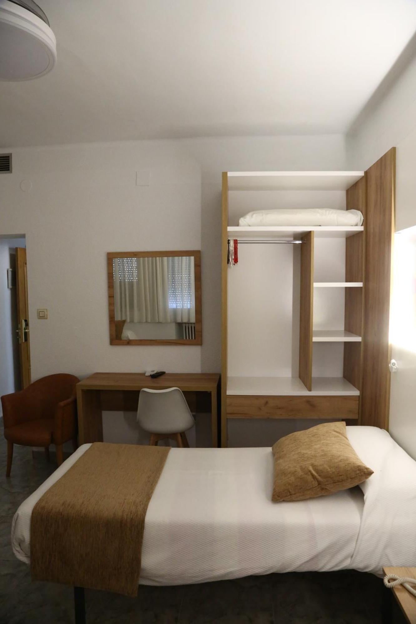 Hostal Real Пласенсия Экстерьер фото